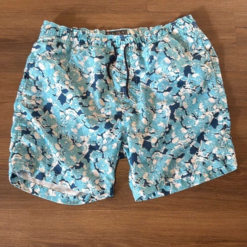 Men's Slate and Stone Swim Trunks. Size L